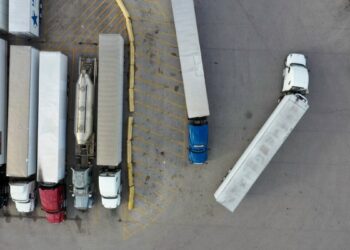 Truckload Capacity Shrinks as Rejection Rates Rise Due to Declining Demand