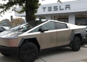 Evercore ISI Describes Tesla Stock as a 0 Billion ‘Bet’ on Autonomous Driving and Robotics