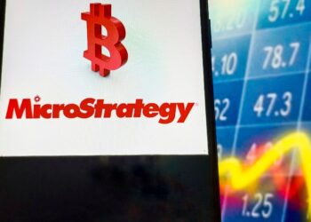 Mizuho Predicts Over 50% Upside for MicroStrategy Shares