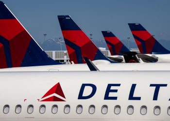 Delta Flight Returns to Boston After ‘Smoky Odor’ Detected in Cabin Post-Takeoff