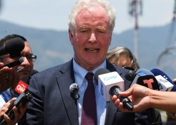 Senator Chris Van Hollen Holds Meeting with Kilmar Abrego Garcia in El Salvador